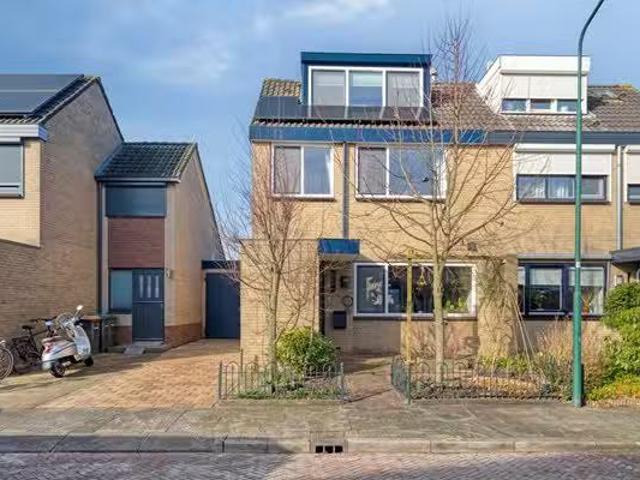 Te koop: Bilderdijkstraat 22, 3751 EX Bunschoten Spakenburg.