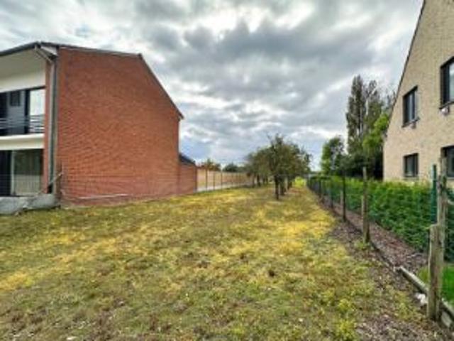 Te koop, bouwgrond voor halfopen bebouwing te Oudenaarde
