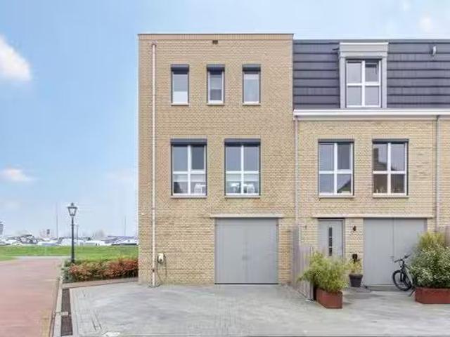 Te koop: De Batterijen 12, 3751 HJ Bunschoten Spakenburg De.