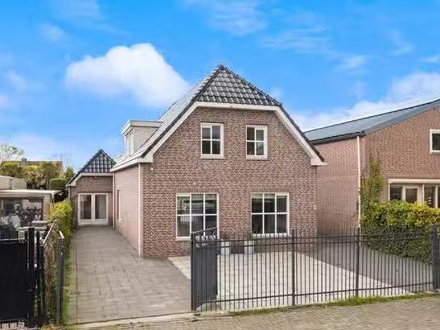 Te koop: De Zwingel 6, 4926 DC Lage Zwaluwe De Zwingel 6, 49.