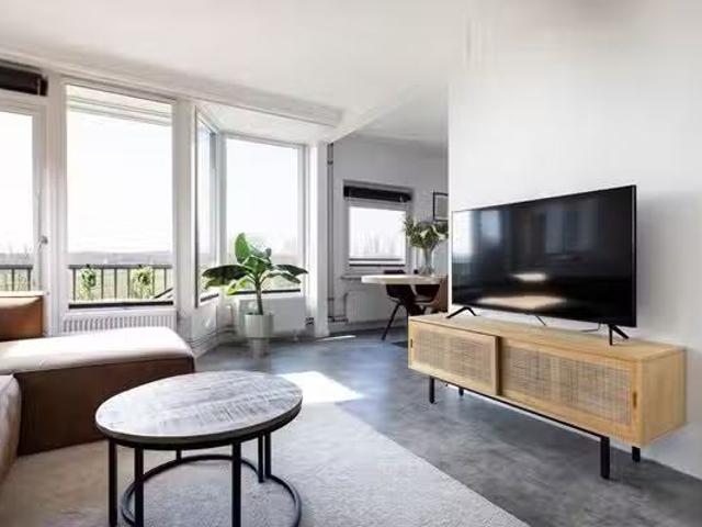Te koop: Delftlaan 433III, 2025 LW Haarlem Driekamerappartem.