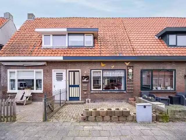 Te koop: Dijkstraat 20, 1779 CK Den Oever Jouw nieuwe thuis.