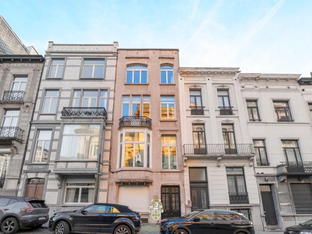 te koop Huis gemengd gebruik Brussel