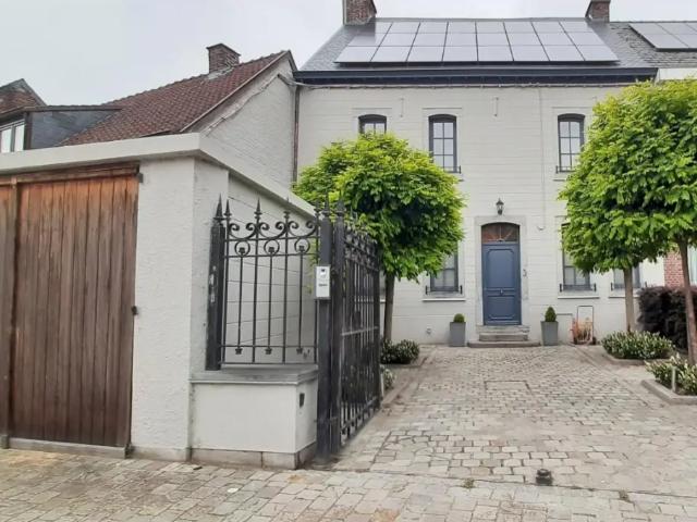 te koop Huis Vloesberg