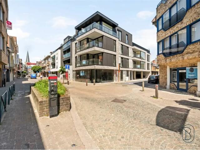 te koop Handelsfonds Waregem