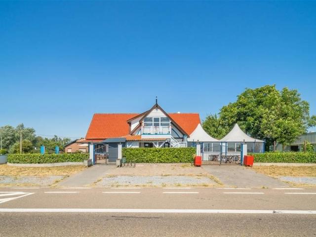 te koop Handelspand Maaseik