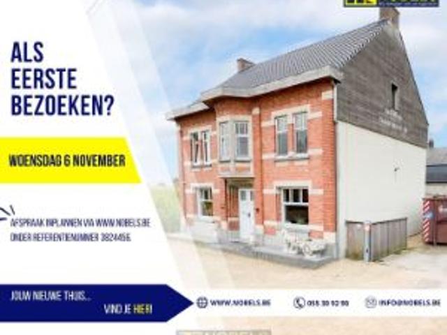 Te koop, karaktervolle herenwoning met ruim magazijn op m.