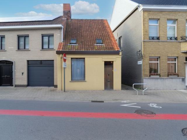 Te koop: Rijwoning in centrum Ingelmunster