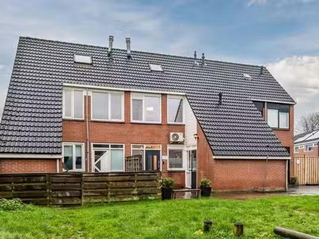 Te koop: Ring 130, 9665 EX Oude Pekela Ring 130, 9665 EX Oud.