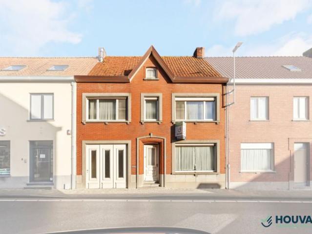 Te koop – Statige rijwoning te Klerken