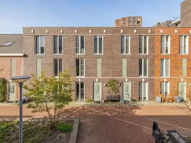 Te koop: Tapstraat 8, 3071 JC Rotterdam Tapstraat 8, 3071 JC.