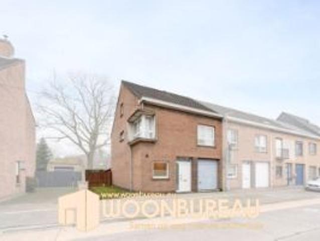 Te koop te Lokeren – Ruime halfopen bebouwing met 4 slaapka