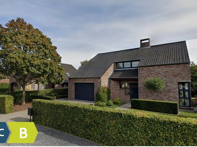 Te koop – Vrijstaande woning op ruim perceel