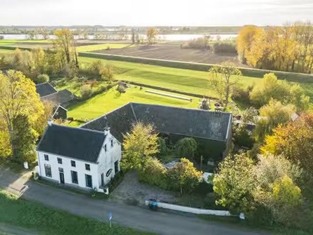 Te koop: Waaldijk 18, 4171 CE Herwijnen Waaldijk 18, 4171 CE.