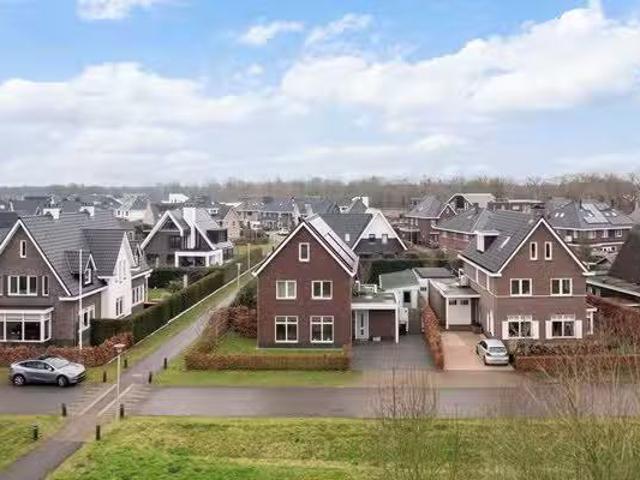 Te koop: Wezel 16, 7325 CL Apeldoorn Wezel 16, 7325 CL Apeld.