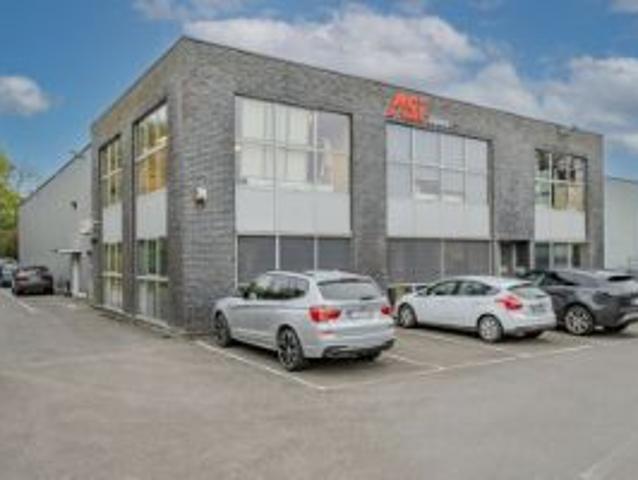 Te Koop 2 KMO Units te Schoten