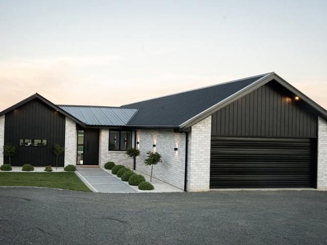 te kowhai, 4 bedrooms
