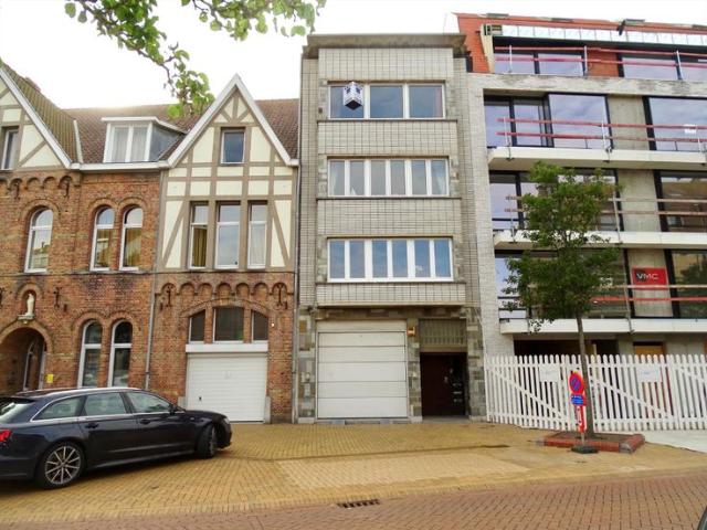 Te renoveren appartement centrum Wenduine