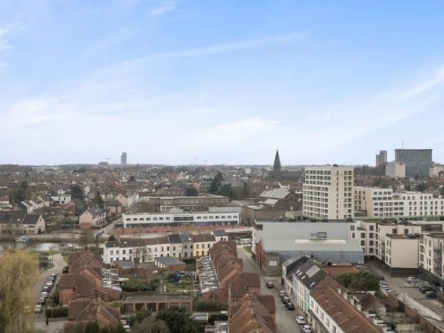 Te renoveren appartement te koop in Ledeberg