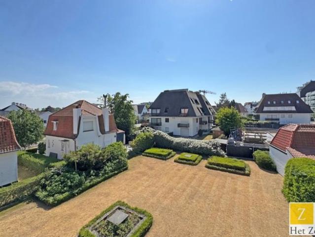 Te renoveren appartement vlakbij Zeedijk incl. staanplaats