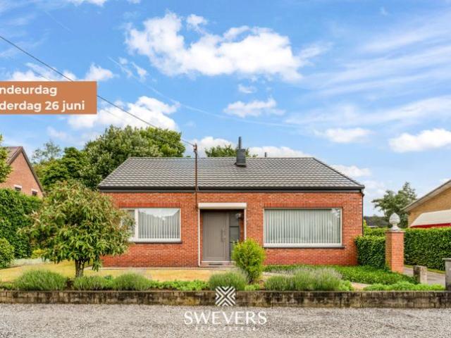 Te renoveren gelijkvloerse woning op rustige locatie in Koe