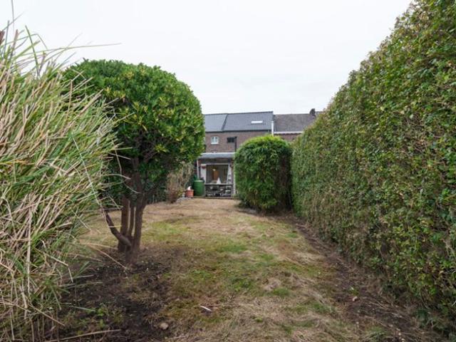 Te renoveren woning met 3 slaapkamers en tuin op toplocatie!