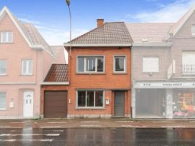 Te renoveren woning met tal van mogelijkheden