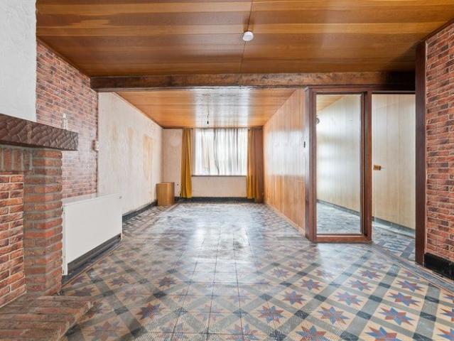 Te renoveren woning met tuin!