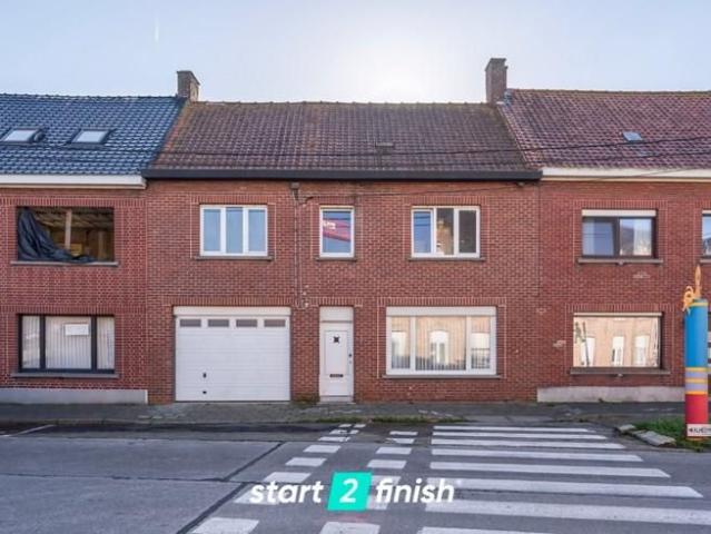 Te renoveren woning in Staden