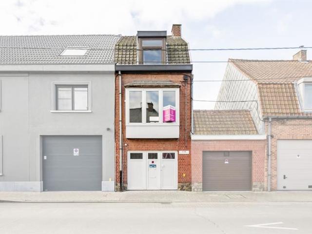 Te renoveren woning 3 SLPK met garage
