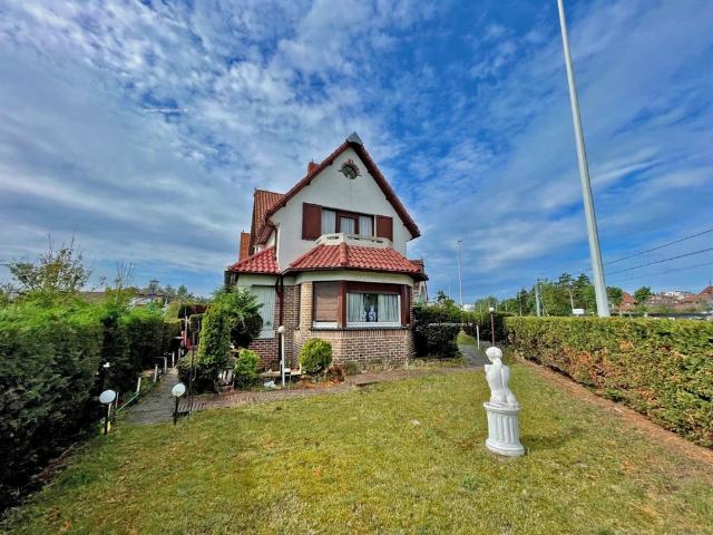 Te renoveren villa op wandelafstand van het strand