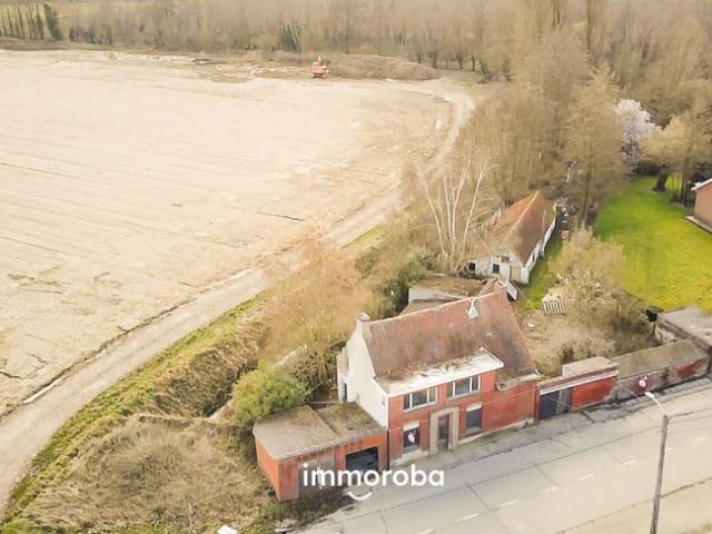 Te slopen en her op te bouwen woning TE KOOP tussen Sint El