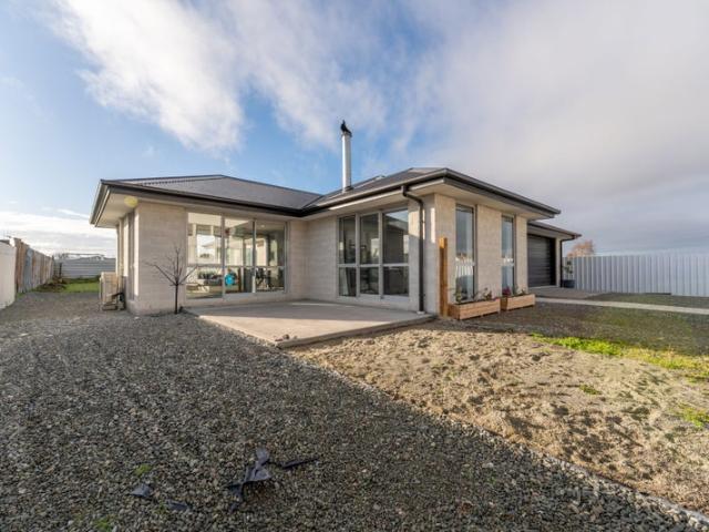 temuka, 3 bedrooms