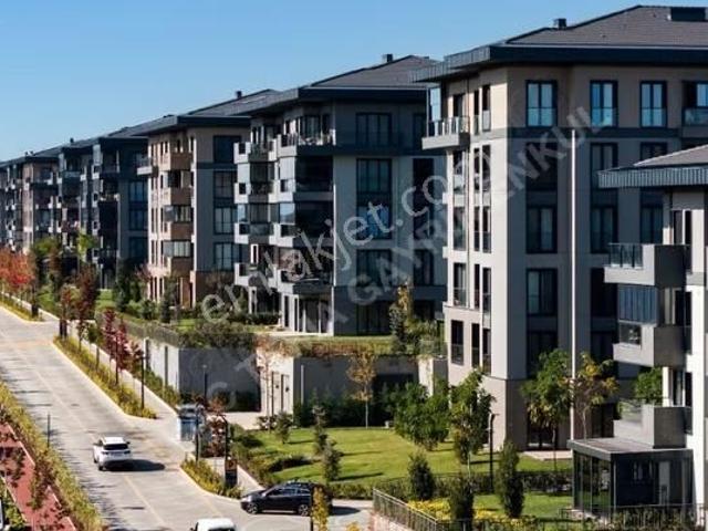Tema İstanbul 2'de 2+1 Bahçe Katı Kiralık Daire