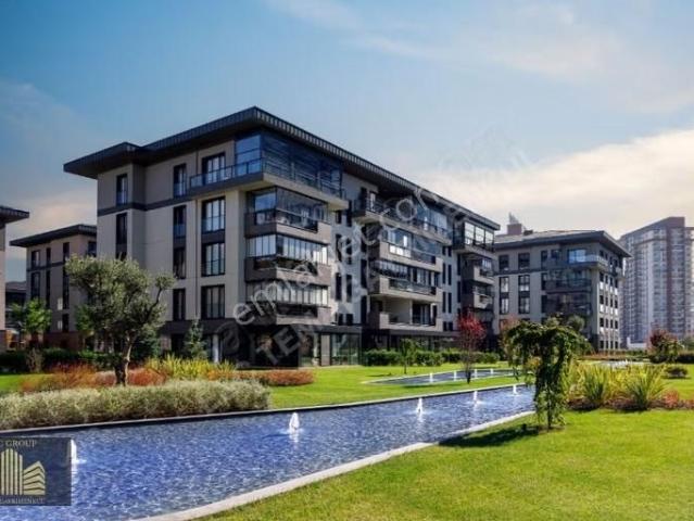 Tema İstanbul 2'de 3+1 Kış Bahçesi Kapalı Satılık Bahçe Katı