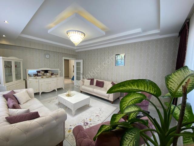 Tema Park Civarı 3+1 Lüx Daire