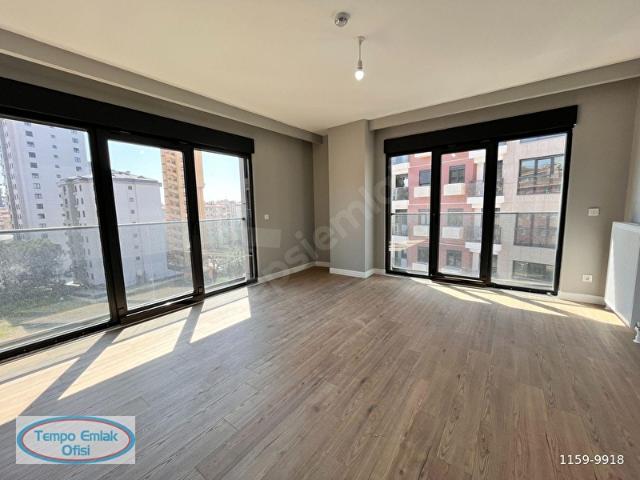 TEMPO'DAN HAVUZLU, GÜVENLİKLİ SİTEDE 2+1 LÜKS DAİRE