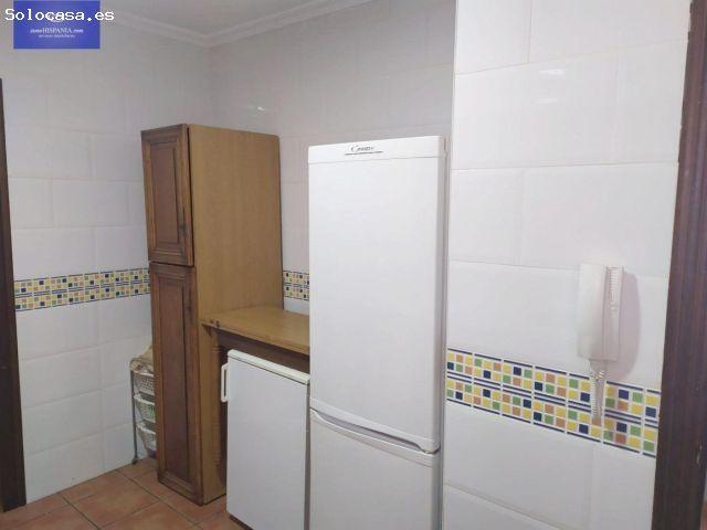TEMPORADA ESCOLAR. 3 DORMITORIOS Y UN BAÑO. CENTRO HISTÓRICO