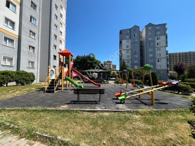 Temsa Sitesi'nde 3+1 Balkonlu Kiralık Daire