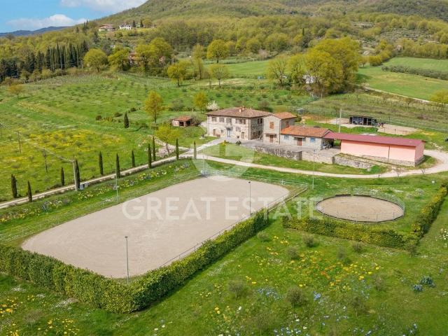 Tenuta Il Fantino 414m² Castel Focognano
