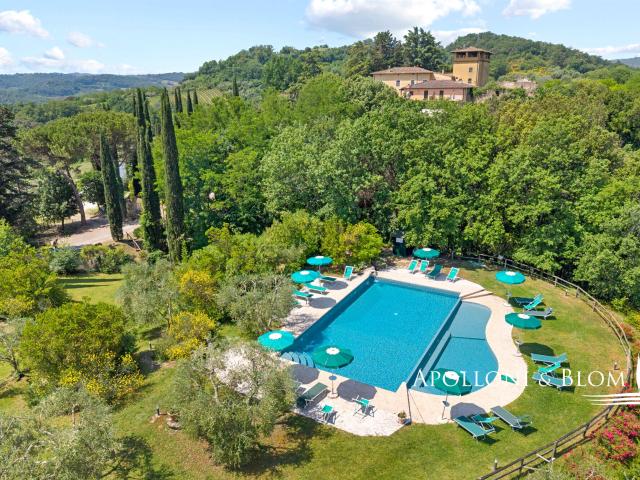 Tenuta storica con vigneti e piscina, San Gimignano, Siena. 976m² San gimignano