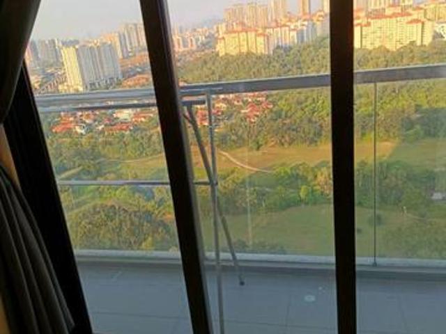 Ten kinrara condo fully furnished for rent 5mins walk to MRT kinrara