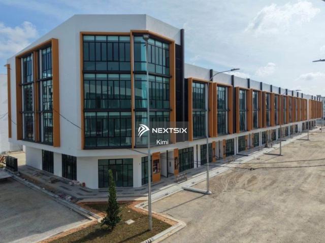 Ten Kinrara Residence at BK5, Bandar Kinrara, Fully furnished, with balcony, facing golf view