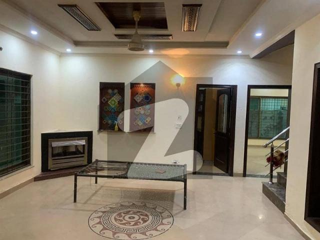 Ten marla bautifull house available for rent in dha phase 1