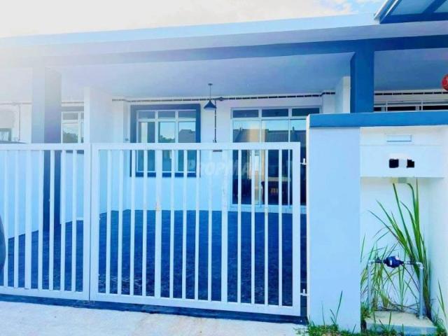 Tenant Wanted! Partial Furnished Rimbun Aman single Storey, Seremban 2 for Rent!