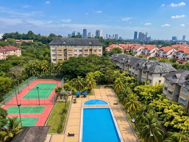 Tenanted unit in Sri TTDI facing pool