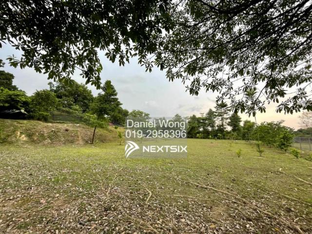 Tenanted with rental fee Rm900 double storey corner phase 5 4 rooms 3 bathrooms not include furniture 3,978sqft