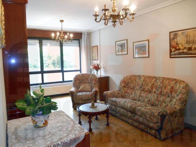 Tenderina alta, 2 habitaciones y cuarto trastero