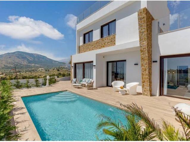 Tenemos un conjunto de villas disponibles en una ubicación p. 107m² Finestrat