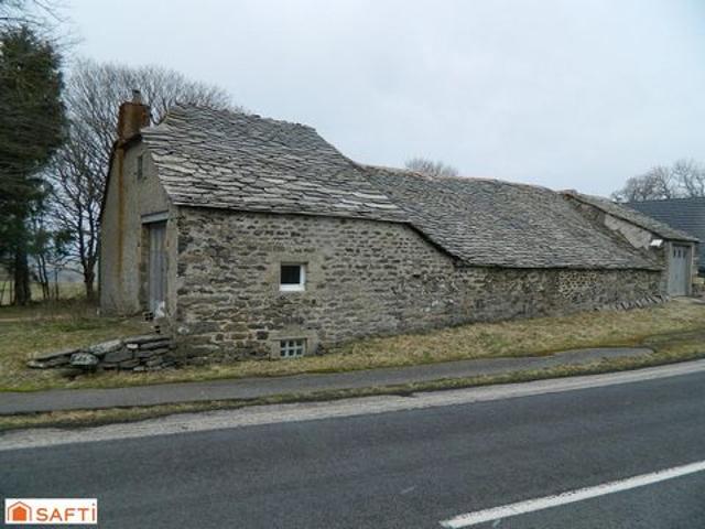 Tènement Immobilier maisons et gite sur 7280M² de terrain env